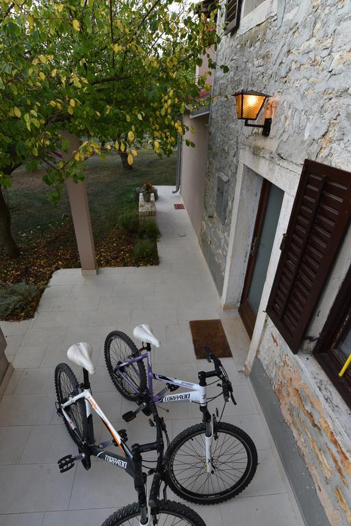Holiday Home Brhanici Svetvinčenat Εξωτερικό φωτογραφία